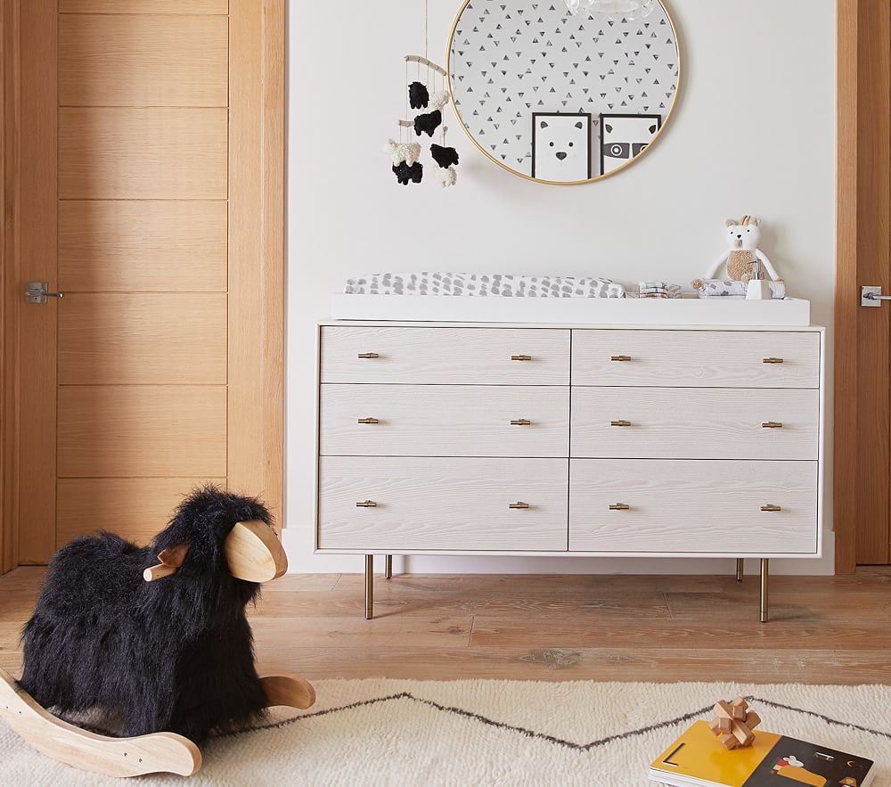 Acrylic outlet changing table