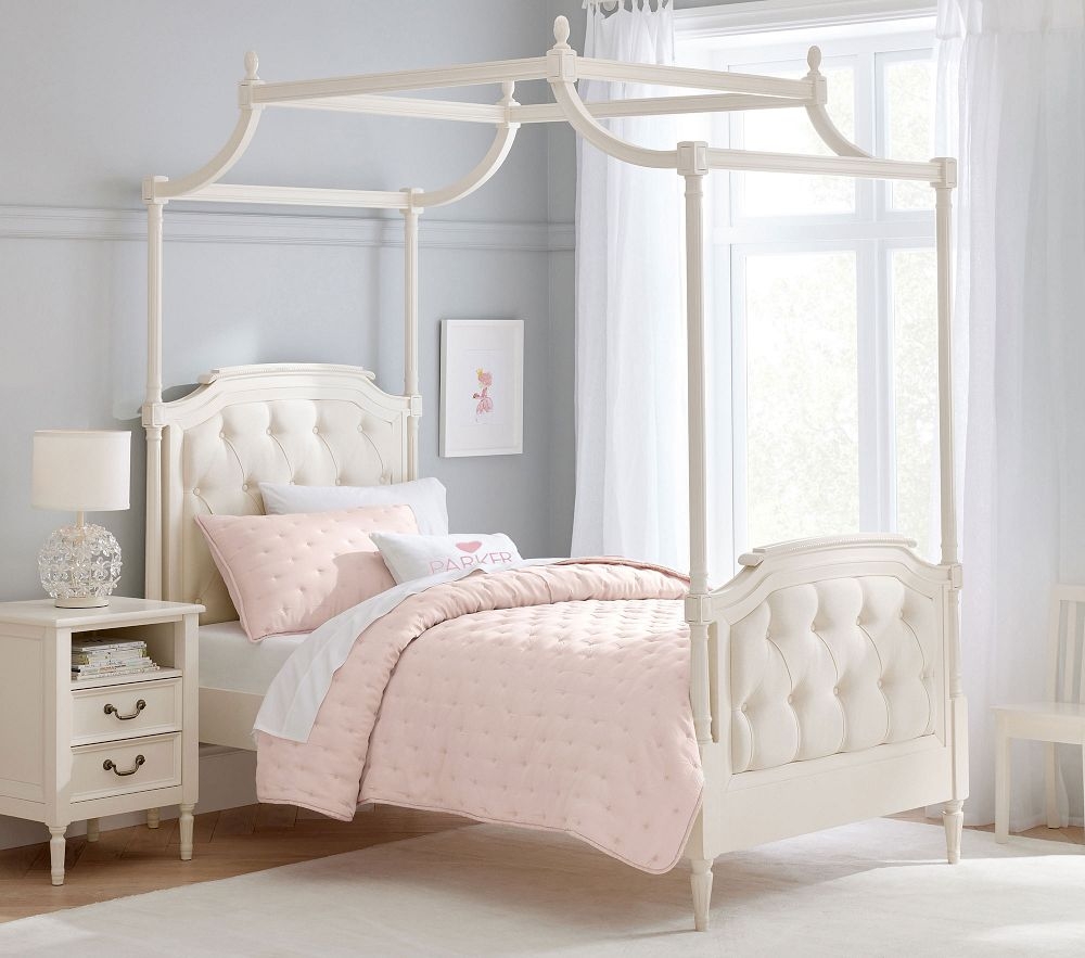 Canopy online tufted bed
