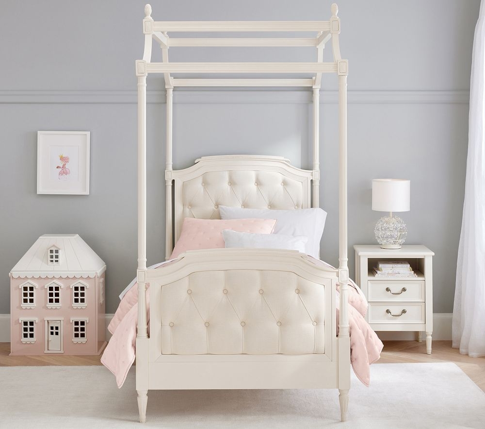 Blythe tufted bed deals