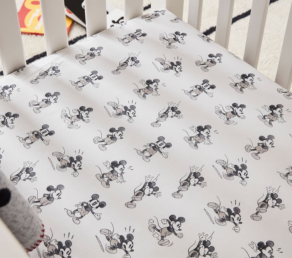Mickey top crib sheets
