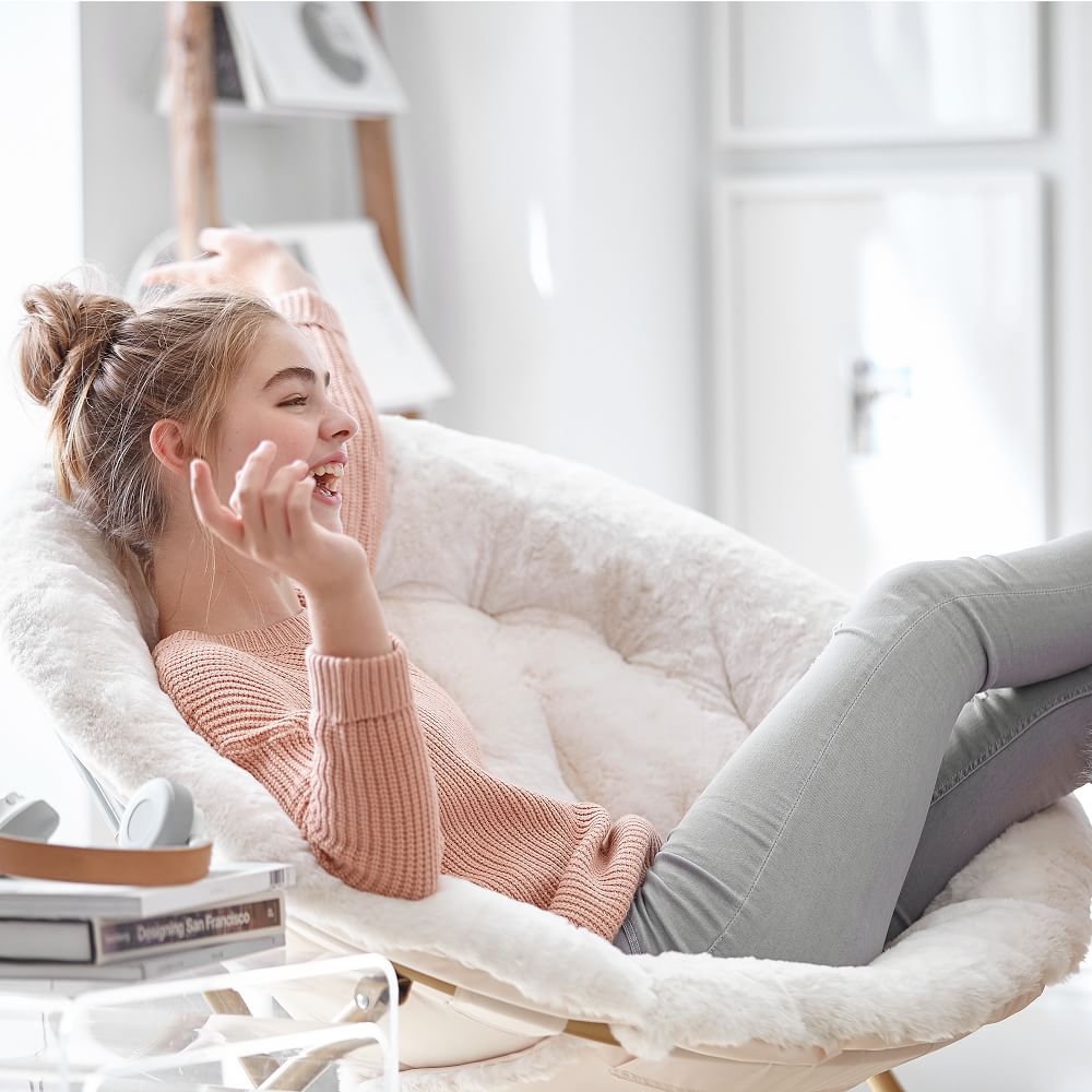 Polar bear faux fur chair online