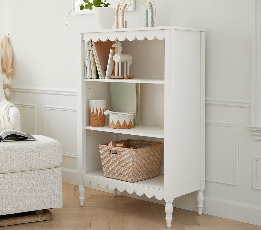 Simply shabby chic bookcase top