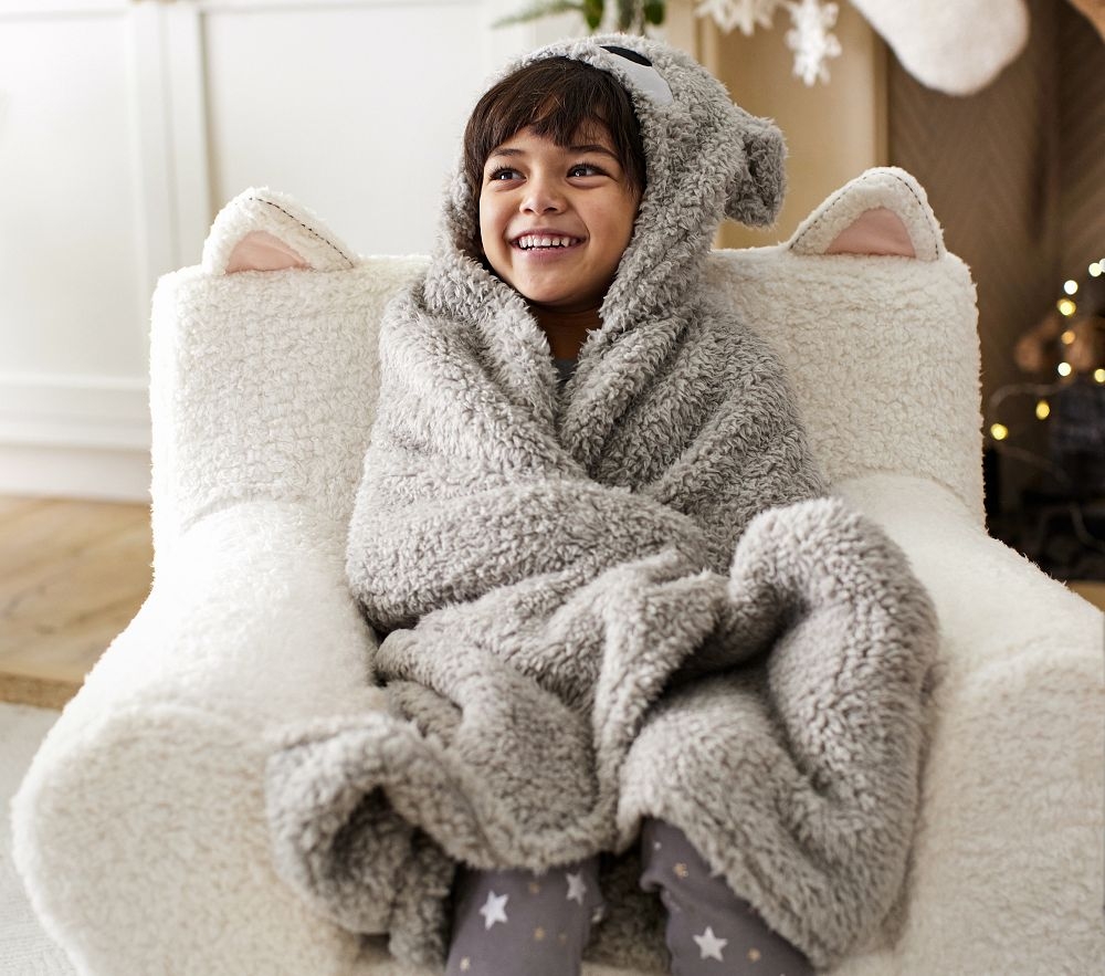 Hooded sherpa blanket new arrivals